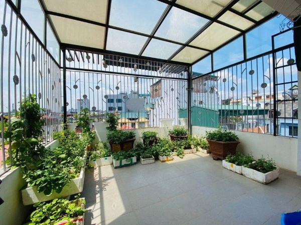 Bán nhà lô góc 5 tầng 50m2 tại Phố Hồng Tiến, Phường Bồ Đề, Long Biên, Hà Nội